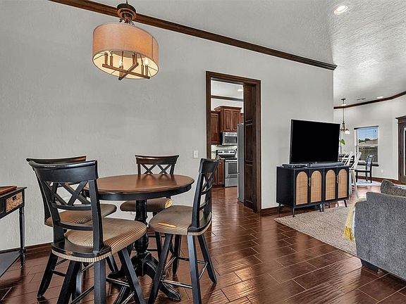 4th image of 2570 Kadlan Dr