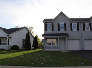 374 Reston Cir, Romeoville, IL 60446