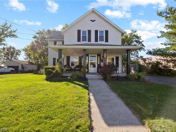 5490 Smith Rd, Brookpark, OH 44142