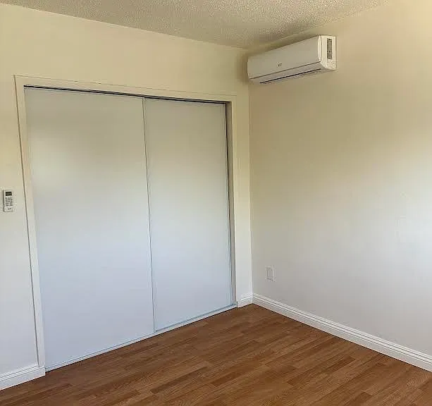 714 N Dillon St — Photo 3