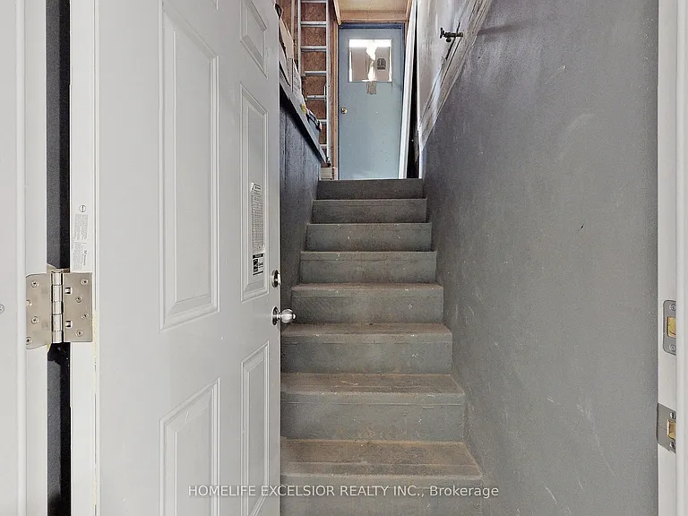 103 Cardinal St — Photo 1