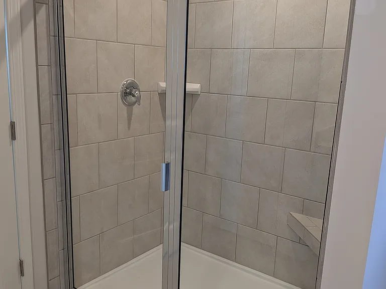 Master Bath - Walk-In Shower
