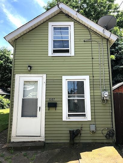1st image of 1107-9 E 25th St