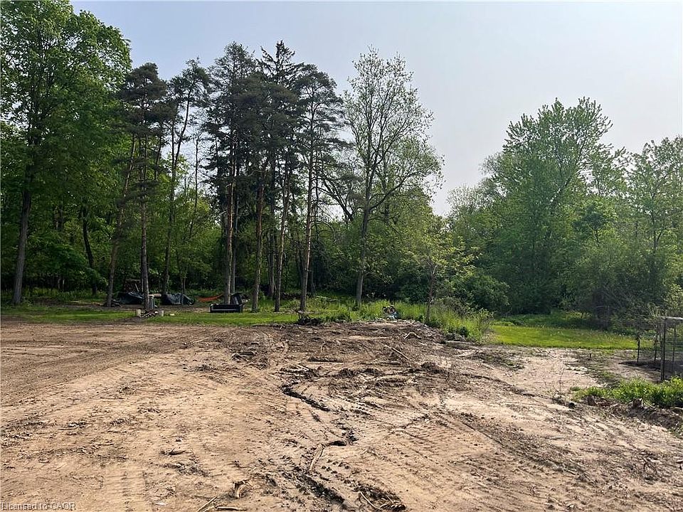 2nd image of 16 McDougall Rd