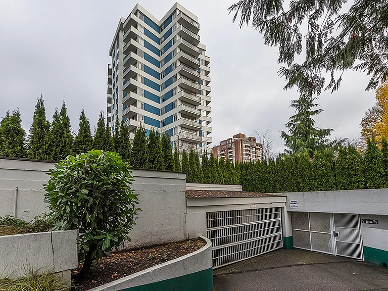 5815 Yew St — Photo 11