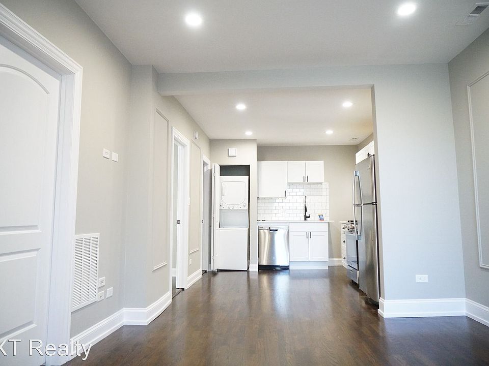 1st image of 1724 N Talman Ave #8355388