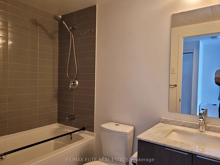 11 Wellesley St W #1911 — Photo 4