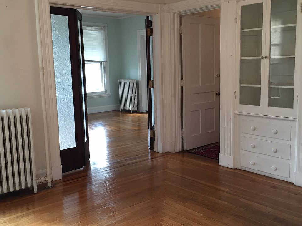 Dinning into living room 2fl