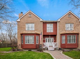 1604 N Clarence Ave, Arlington Heights, IL 60004