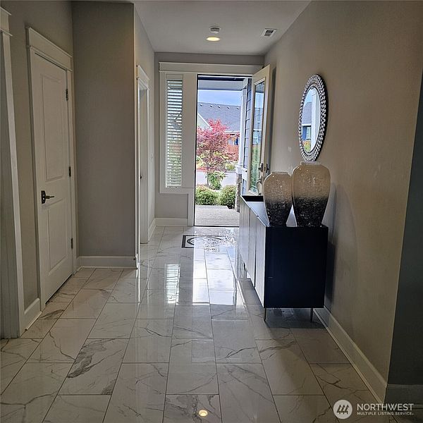 4th image of 9527 Bowthorpe Street SE