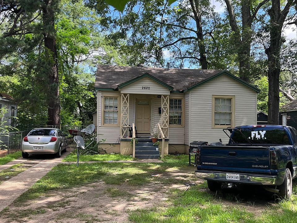 1st image of 2620 Westover Rd