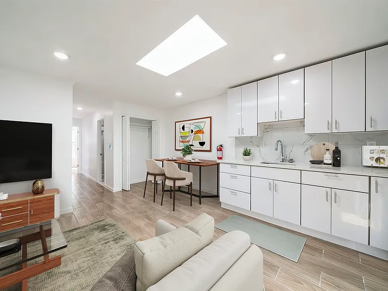 18 Wallis Ave #3 — Photo 1