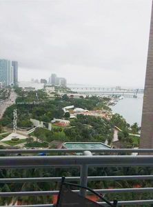 325 Biscayne Blvd #2122, Miami, FL, 33131