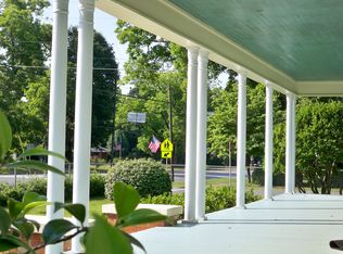 5353 10th St, Malone, FL 32445