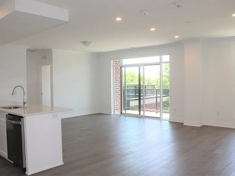 460 Callaway Rd #301 — Photo 19