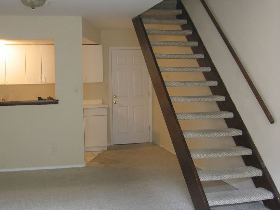 220 Soth St #2R 003