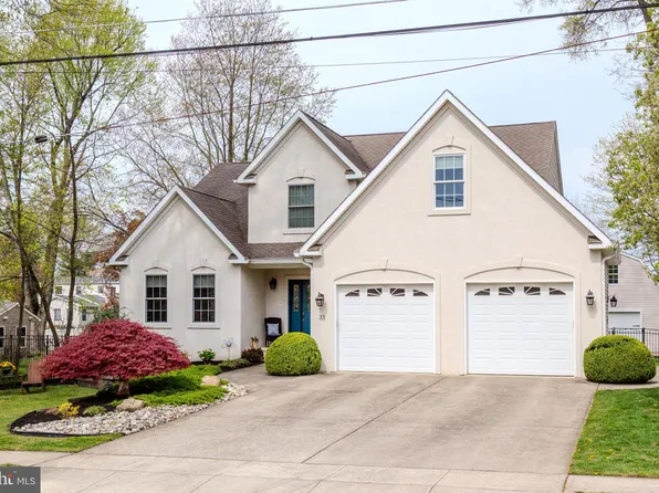 33 Evesham Ave, Marlton, NJ 08053