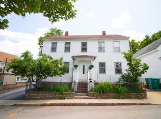 33 Cady St, Lowell, MA 01852