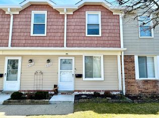 45860 Kensington St, Utica, MI 48317