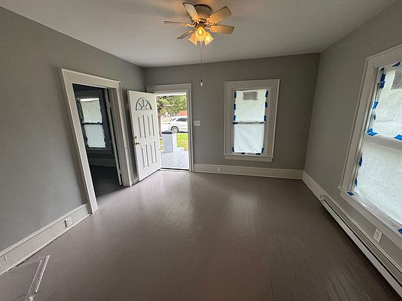 4th image of 321 S Tillery St