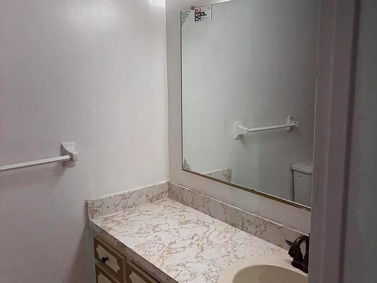 2801 Albatross Rd — Photo 11