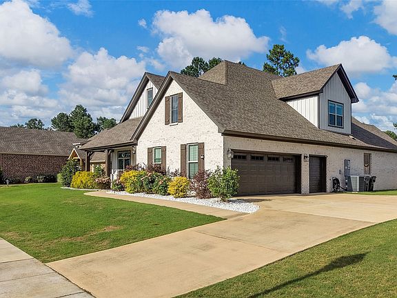 5th image of 9238 Crescent Lodge Dr