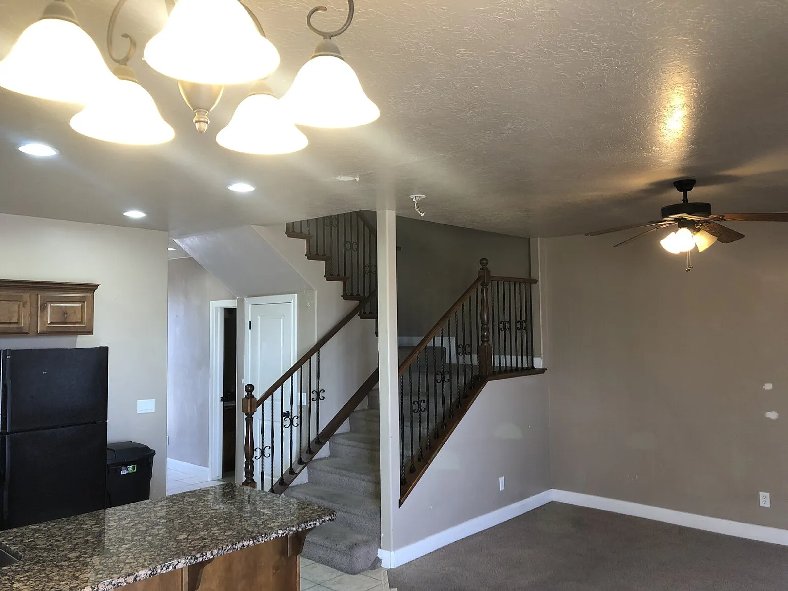3 bed, 2.5 bath, 1551 sqft, $1,675 — Photo 3