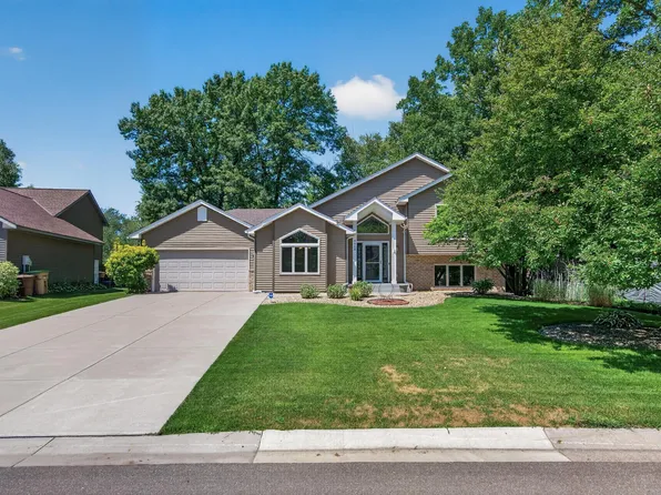 4668 Hale Ave N, Oakdale, MN 55128