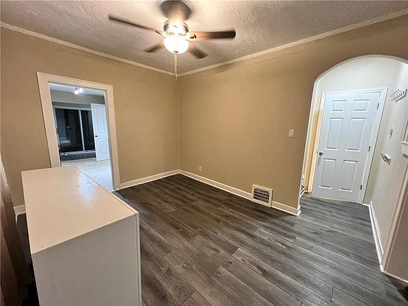 5th image of 1251 Grandview Blvd
