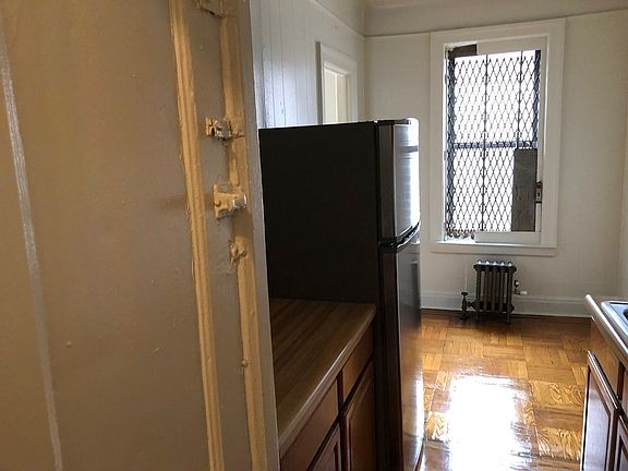 5th image of 277 Eastern Pkwy APT 6C