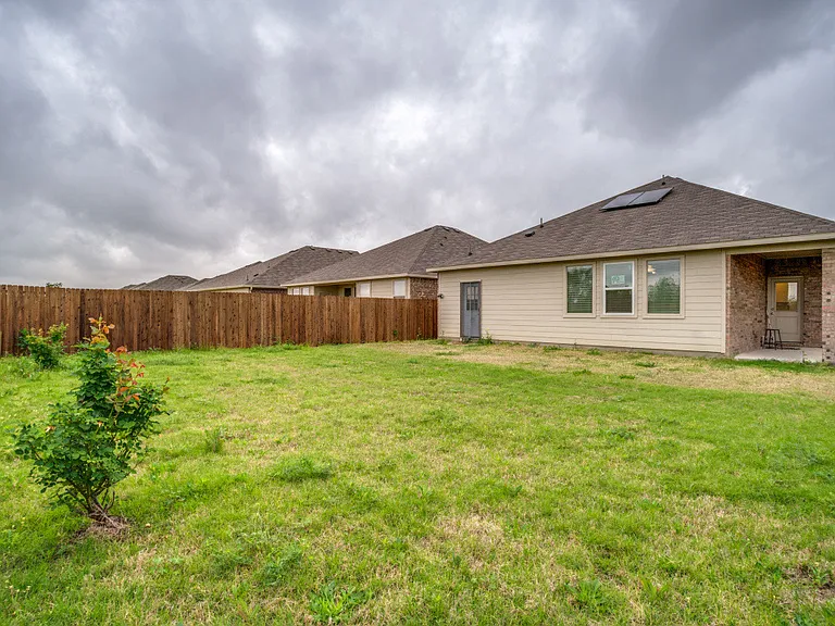 4913 Sagerun Dr — Photo 22