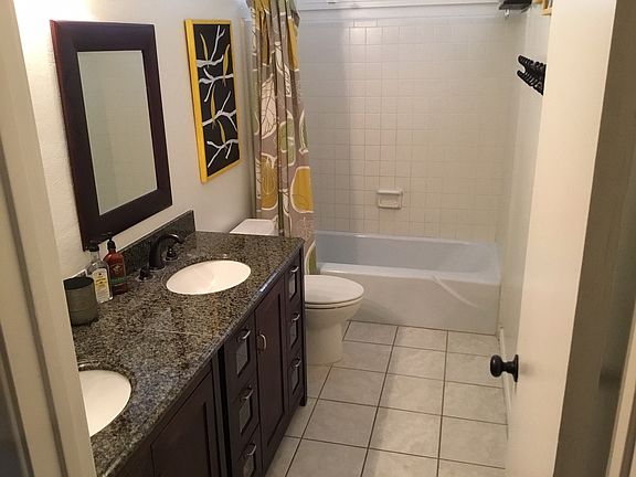 5th image of 1106 E Westchester Dr