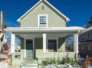 226 Moores River Dr, Lansing, MI