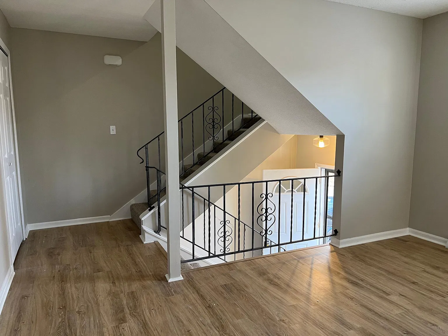 3 bed, 1.5 bath, 1248 sqft, $1,625 — Photo 3