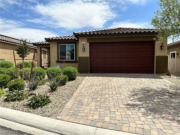 3rd image of 5632 Akula Bay St