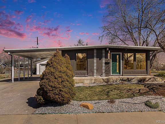 3rd image of 707 Lois Drive
