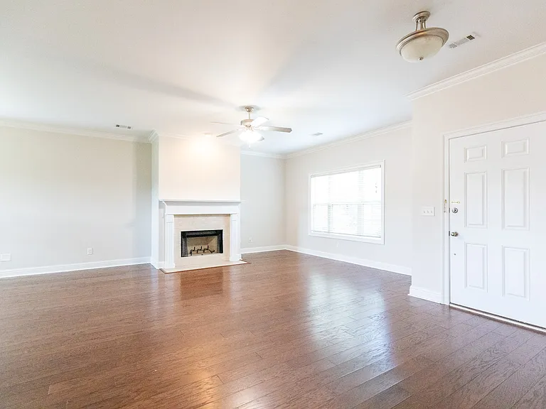 8804 Pemberton Park — Photo 2