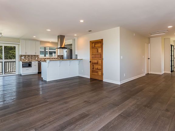 5th image of 1424 Salinas Pl #B