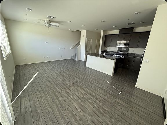 4th image of 16620 Wyndham Ln #11