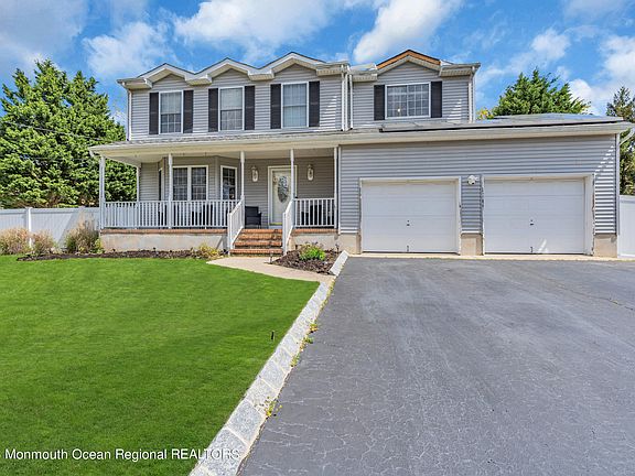 4th image of 121 Jefferson Drive