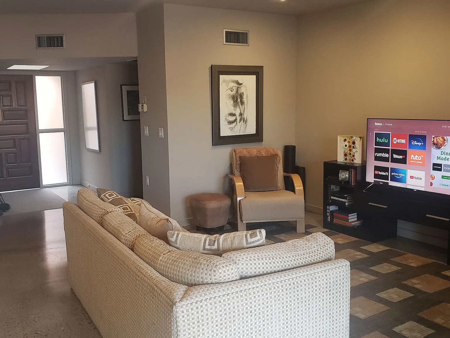 3 bed, 1650 sqft, $3,000 — Photo 4