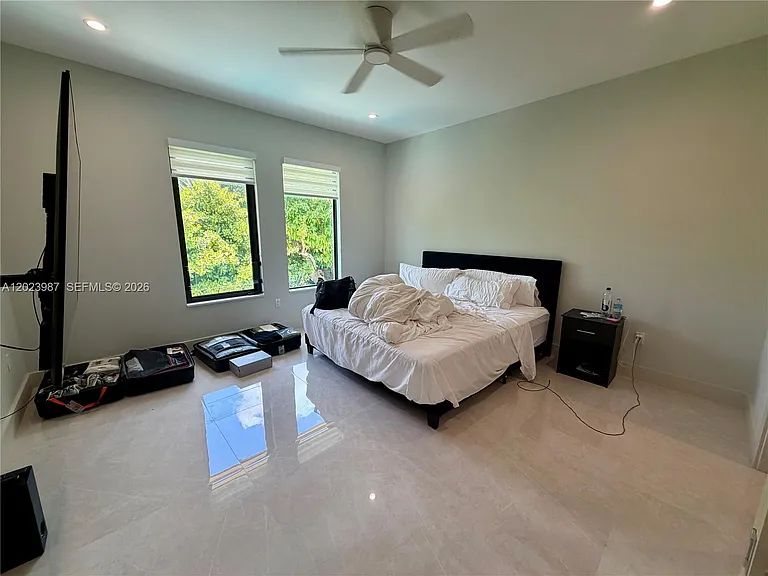8410 SW 65th Ave — Photo 30