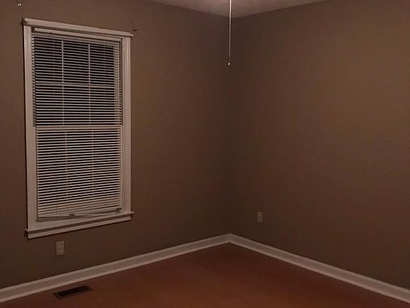 3rd image of 6533 Shady Valley Dr