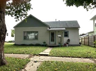 410 Center St, Reinbeck, IA 50669