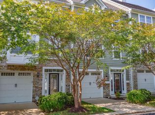 308 Monroe Point Dr, Colonial Beach, VA 22443