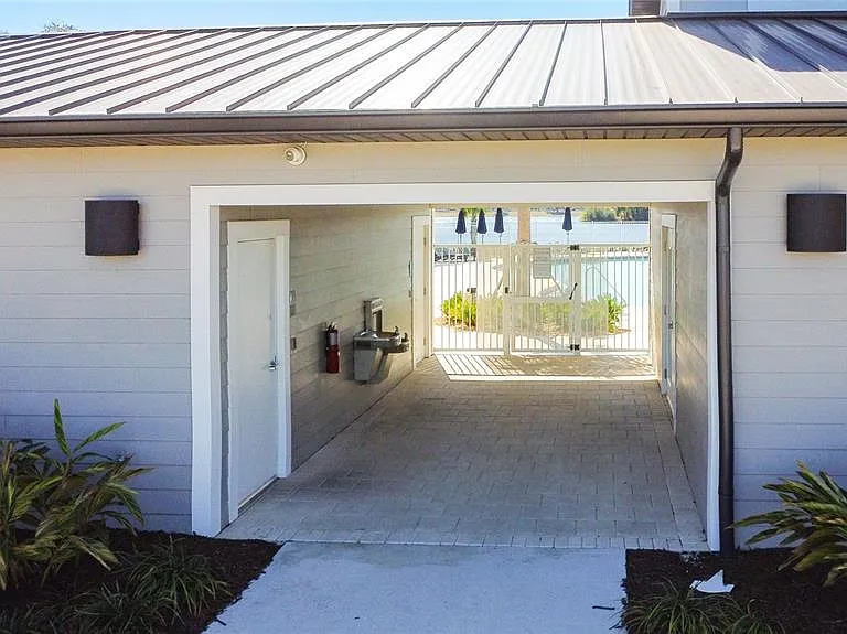 3080 Addison Blvd — Photo 24