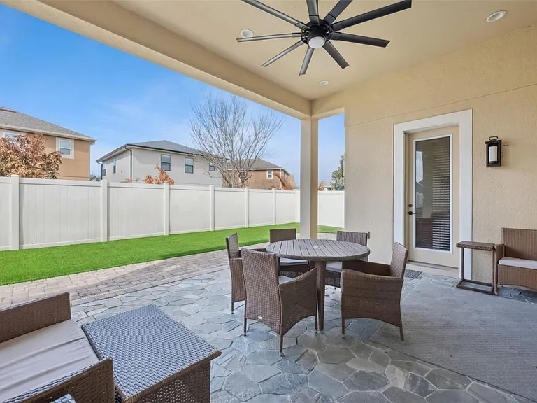 2683 Amati Dr — Photo 33
