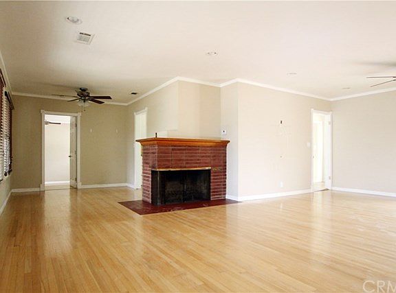 3rd image of 727 E Meda Ave