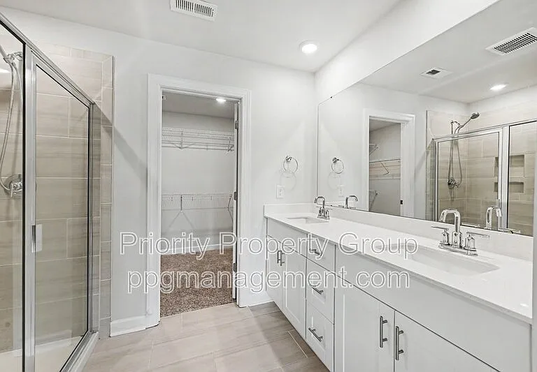 13112 Kenworth Rd — Photo 16