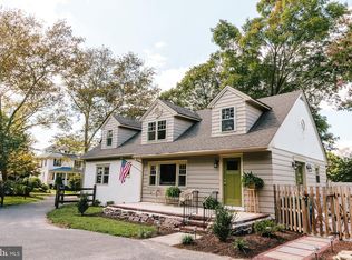 910 Lincoln Ave, Palmyra, NJ 08065